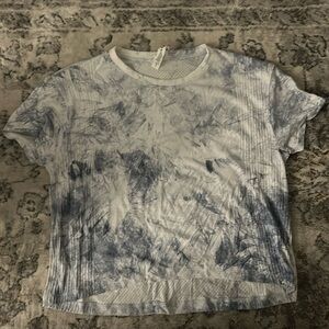 Size L Blue tie dye top from Lululemon. Smoke and pet free home.